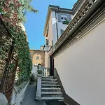 Free Parking - Modena Prestige, La Porta Sul Centro